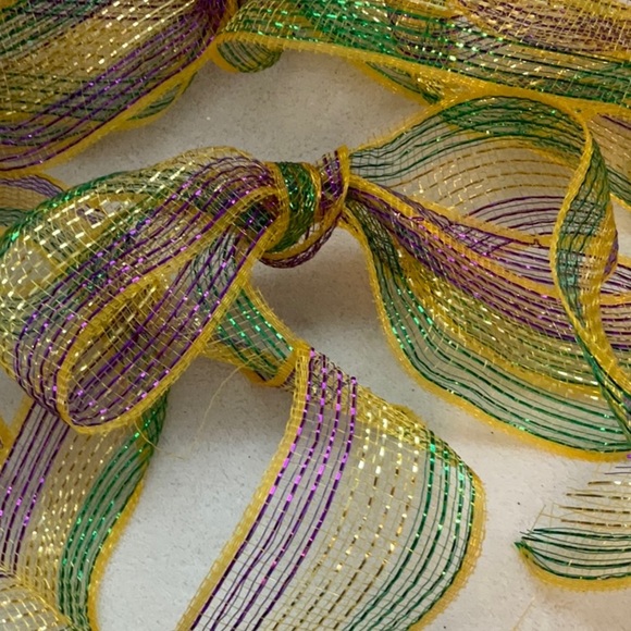 Mardi Gras Bows - Picture 3 of 4